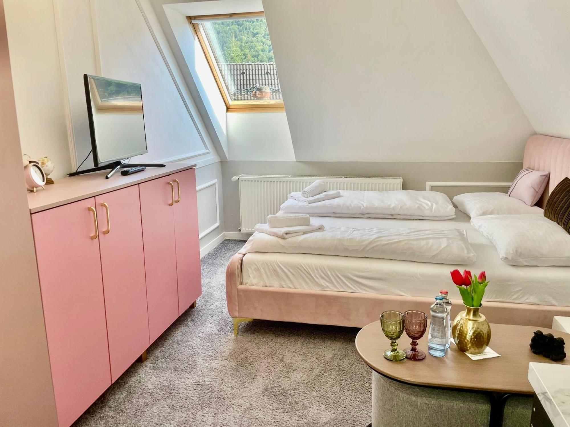 Boutique Hotel Posta Rl オラフスキー・ポドザモク エクステリア 写真